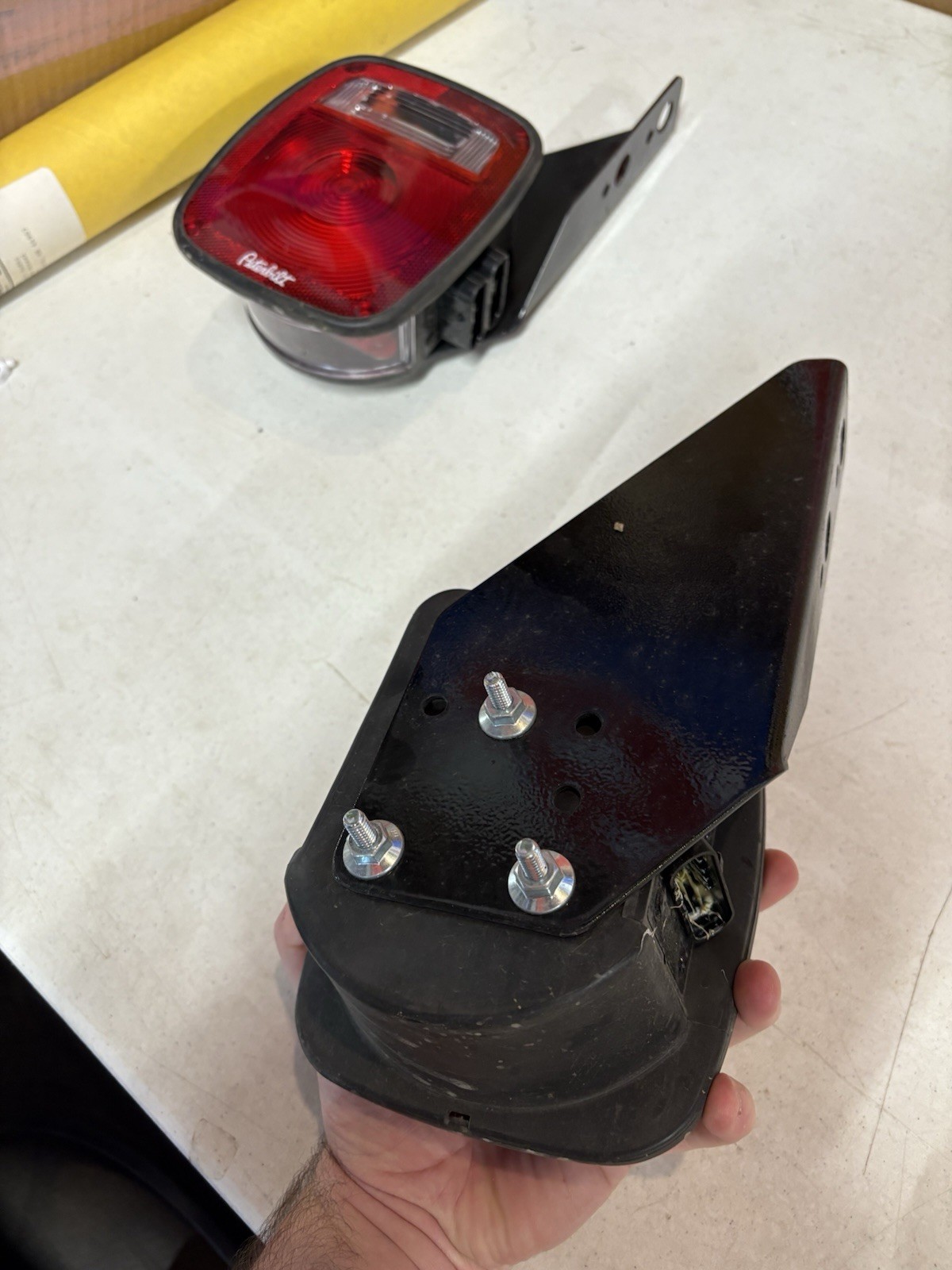 Peterbilt Signal Stat 5010 Tail Lights Pair 537 379 567 579 Paccar P11-6369R & L