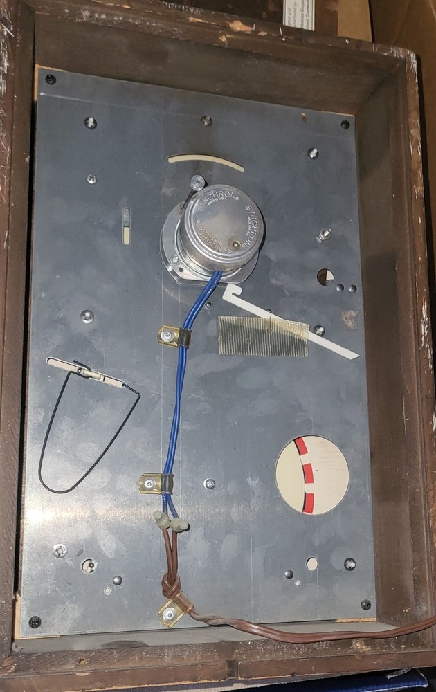 Mechtronics Planter's Clock Fully Functional (few scratches) Includes Setting To