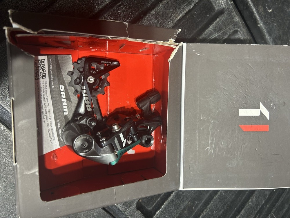 SRAM Force1 Rear Derailleur medium cage