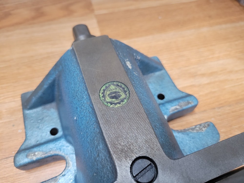 BISON 6" 2PC VISE