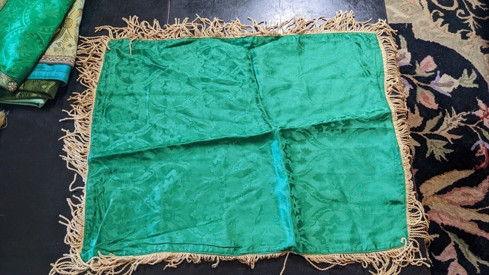 Antique Green Chalice Veil