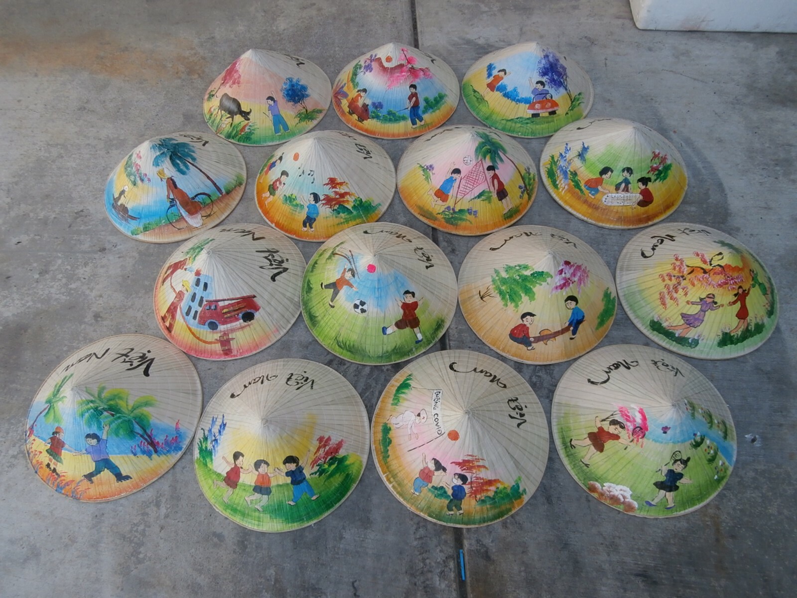 vietnamese bamboo palm leaf conical hat (non la) w/hand painted pictures for kid