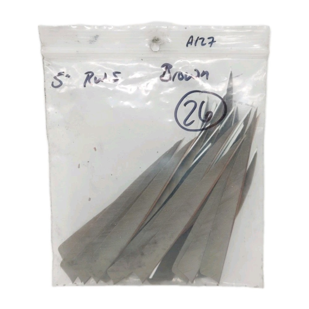 26 Count Archery Arrow Feathers 5" Right Wing Shield: Dark Brown