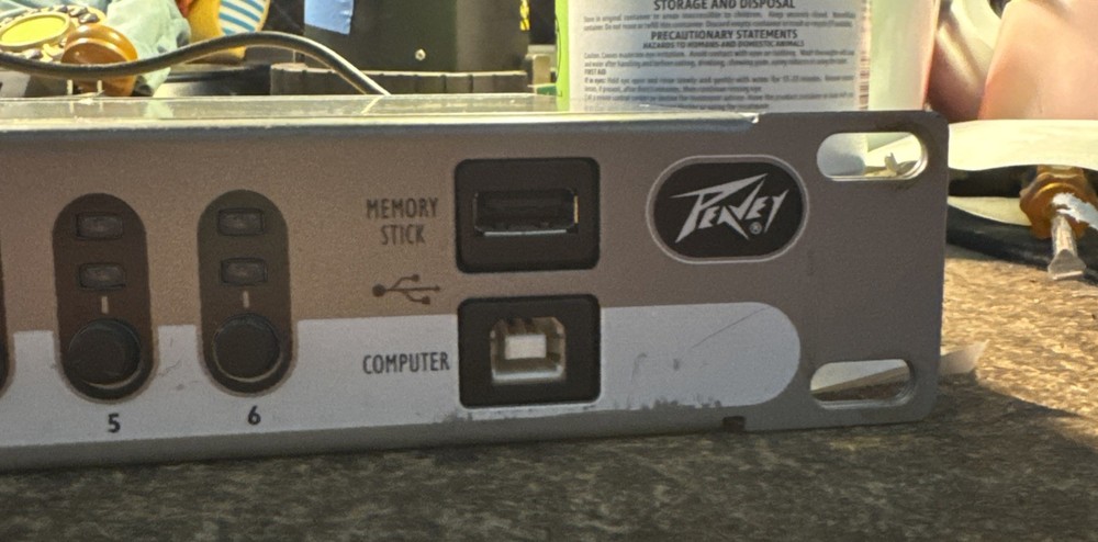 Peavey VSX 26 DSP SPEAKER CONTROLLER *Read*