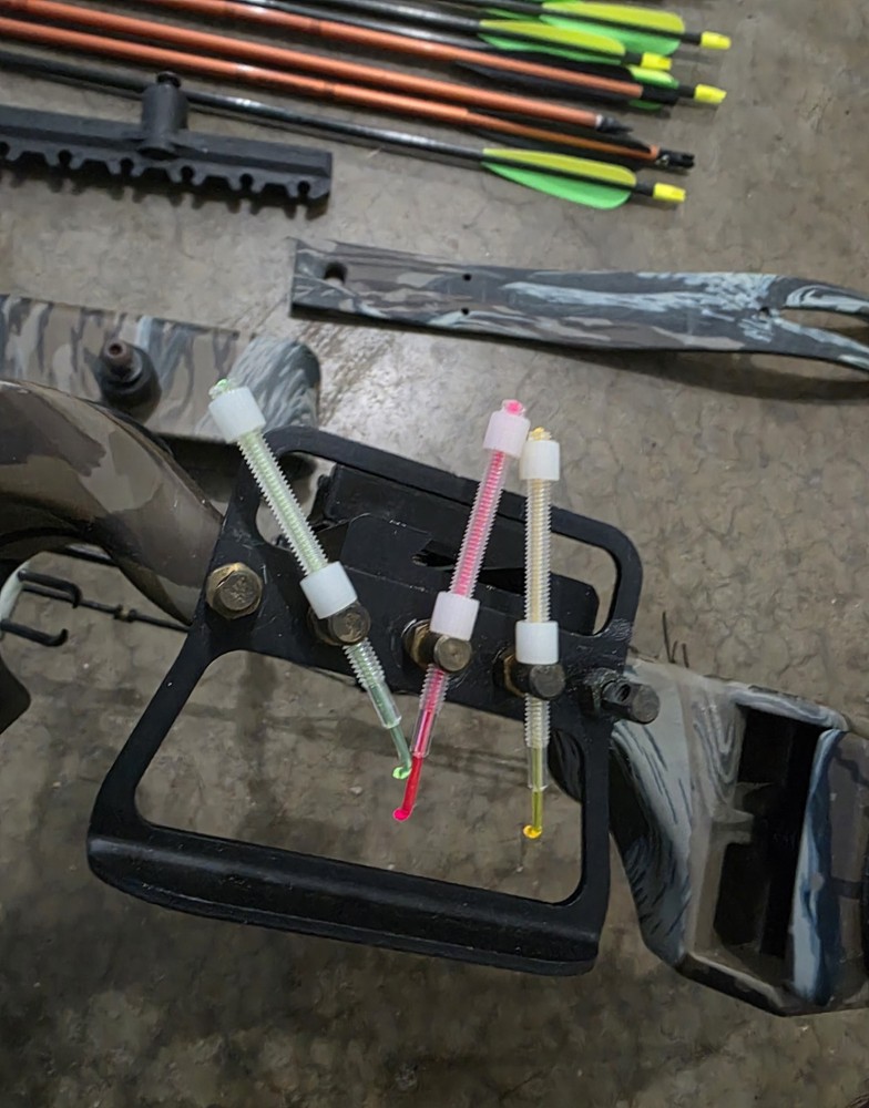 Golden Eagle Compound Bow with Arrows – Archery Good Condition.