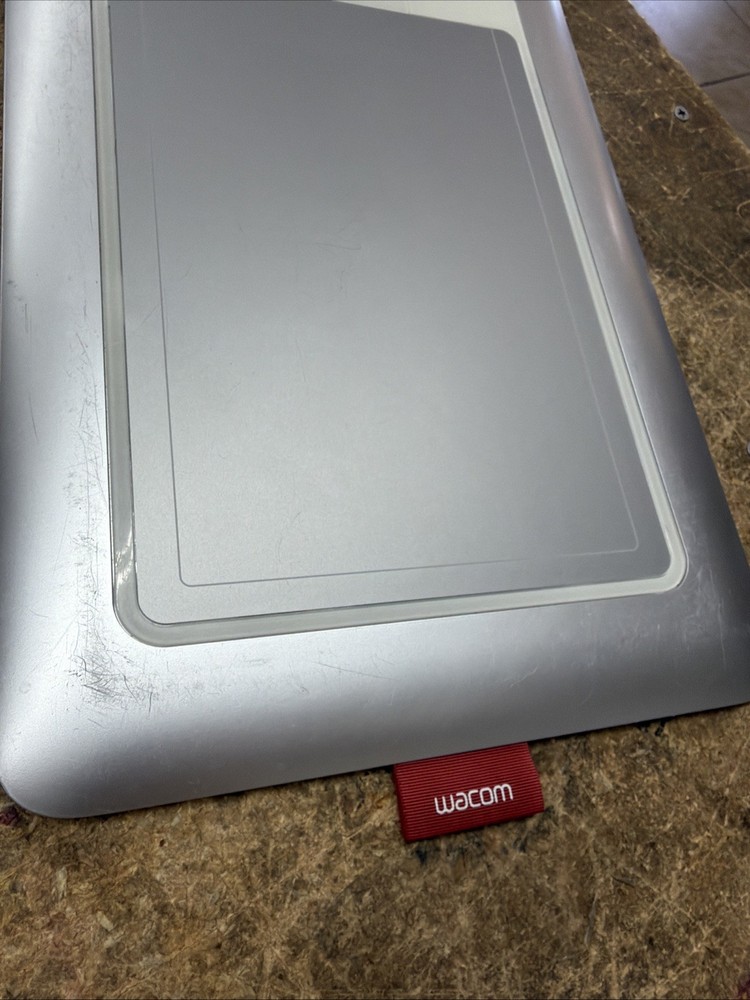 Wacom Bamboo Fun Model CTH-661 USB Plugin Tablet