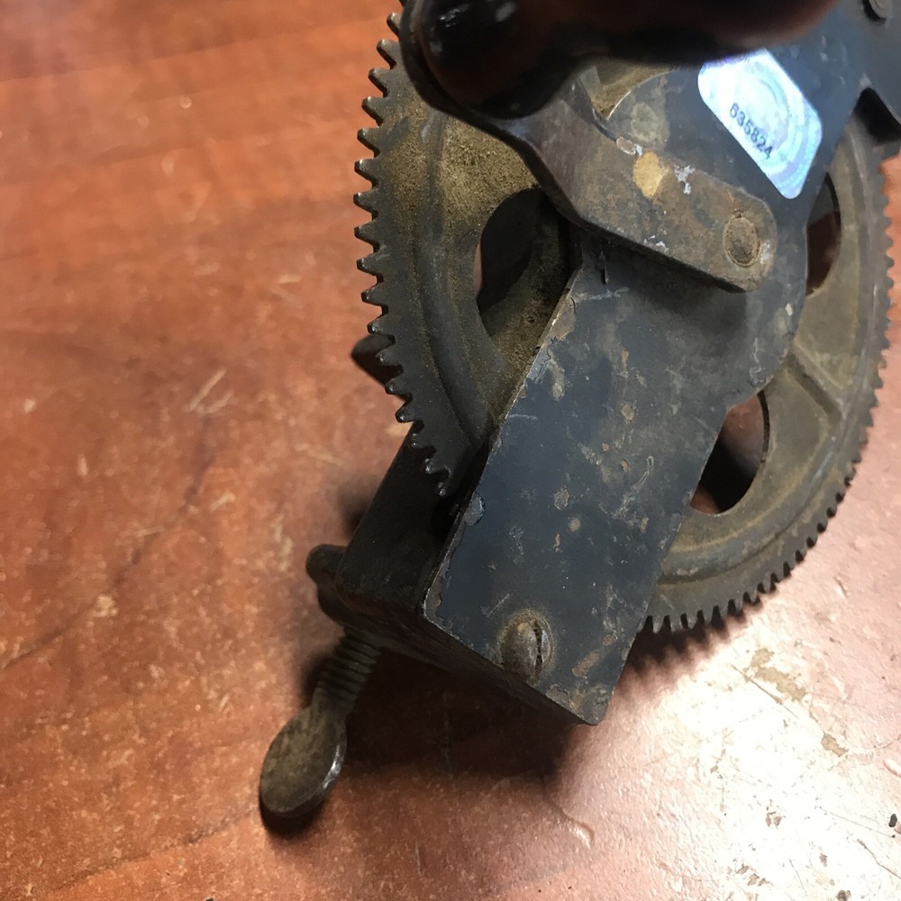 VTG Hand Crank Bench Table Mount Knife Sharpener Missing 1 Wheel See Desc.