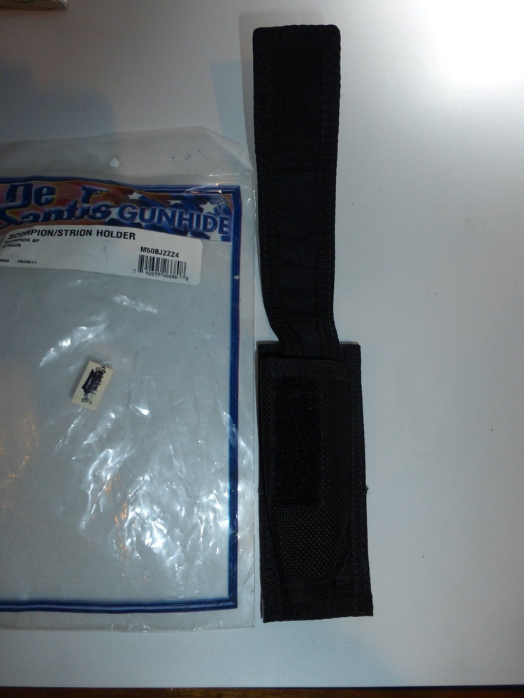 DeSantis Scorpion 6P Strion Nylon OWB Flashlight Holder