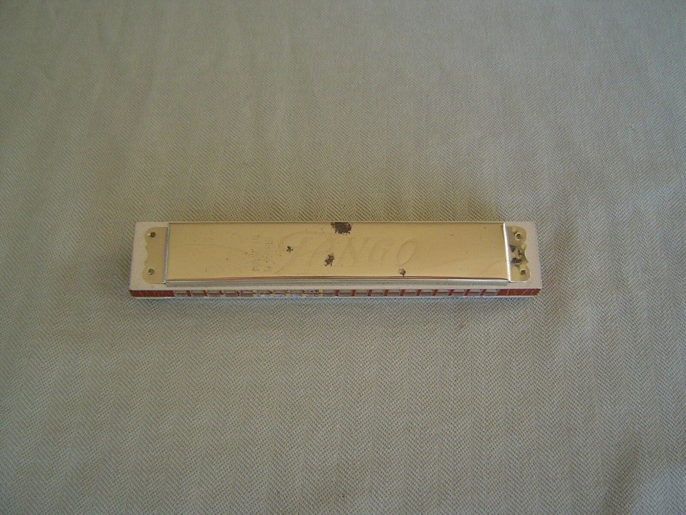 "TANGO" "C" SINGLE SIDED TREMELO HARMONICA BY M. HOHNER & NICE STORAGE BOX