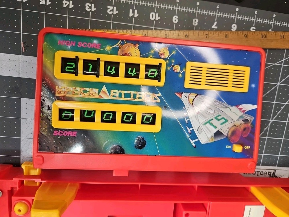 Space Attack 1989 Playtime Products Tabletop Pinball Machine No Score Function