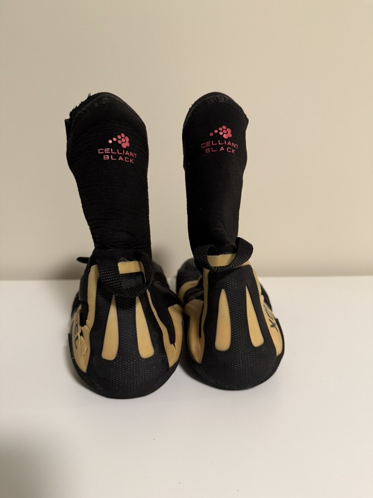 Xcel Drylock 3mm Booties Black Gum Split Toe (Size 10)