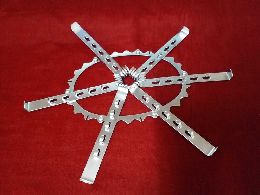 4A NEW TURNER WAR WICK RING RETRACTOR (MEDIUM)