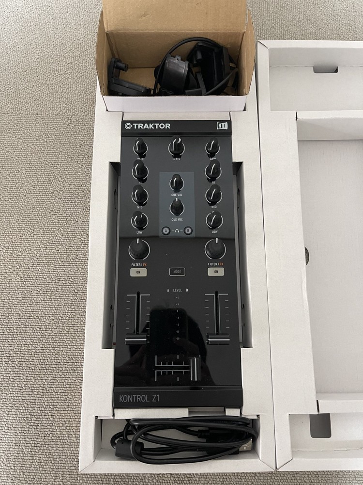 Native Instruments Traktor Kontrol Z1 DJ Mixing Interface with USB Cable and Box