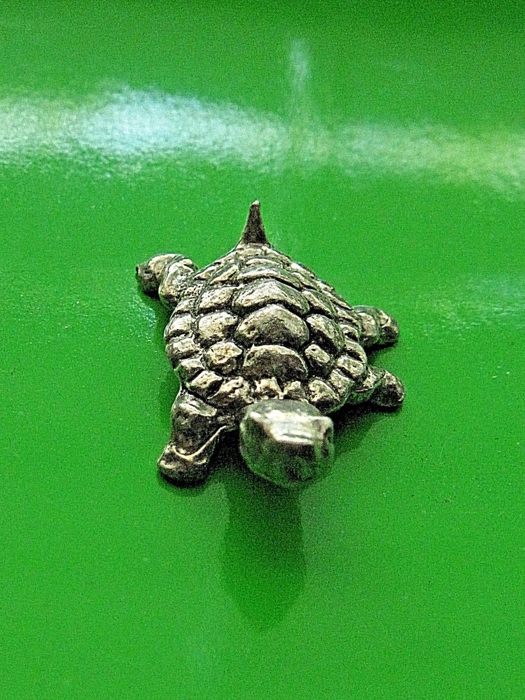 TURTLE - figurine , mini statue GIFT BOXED