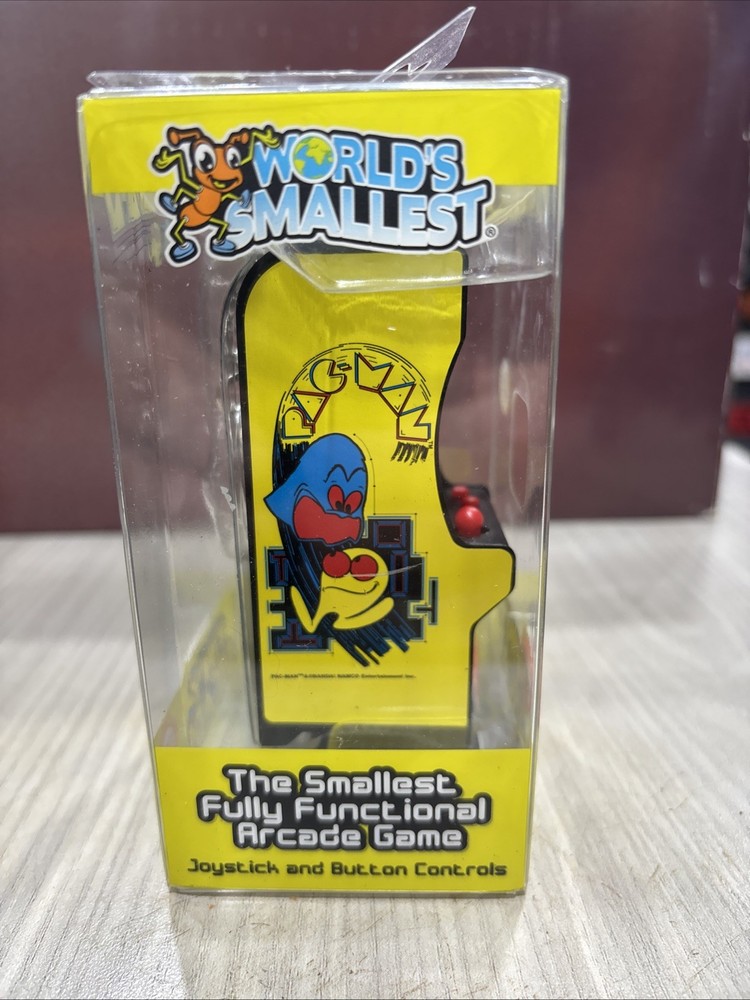 Pac Man Mini Arcade Machine by Tiny Arcades 2017 NIB