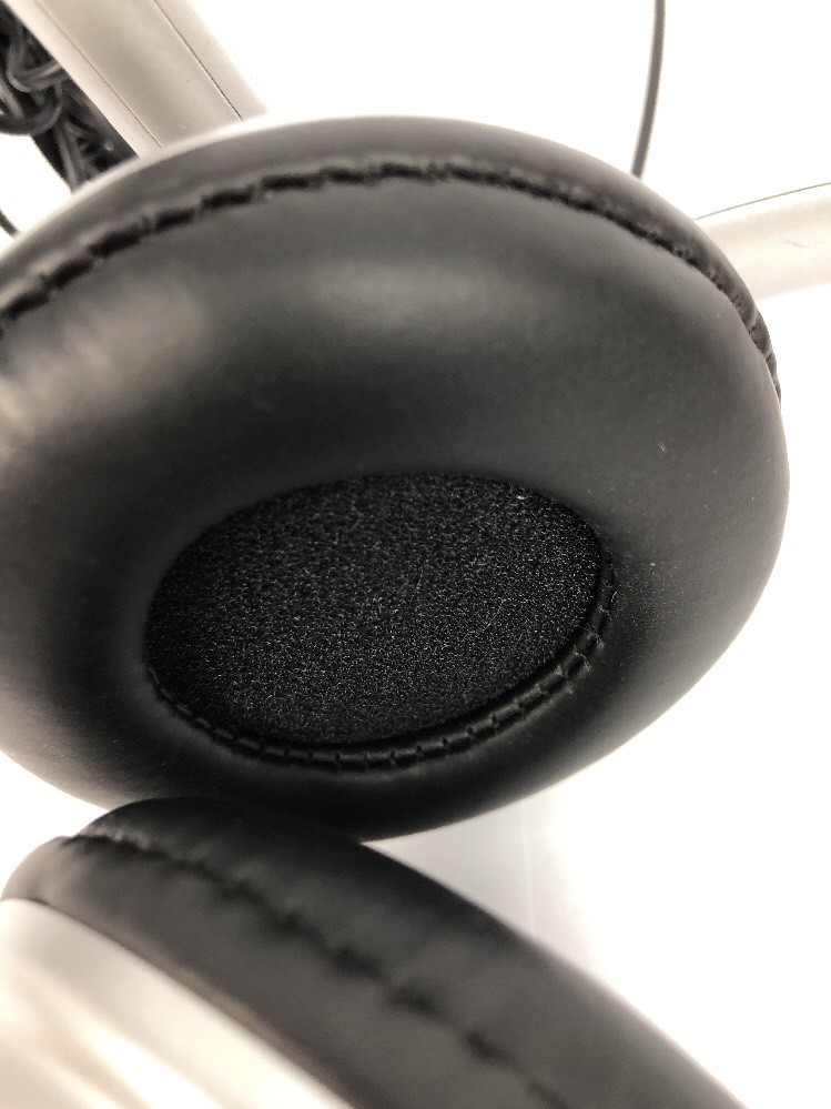 Logitech Premium STEREO Headset w/Microphone & Volume Control Brand NEW
