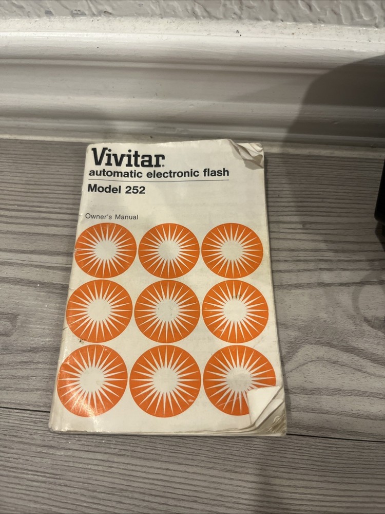 Vivitar Auto 252 Vintage Camera Flash Unit - Tested & Working