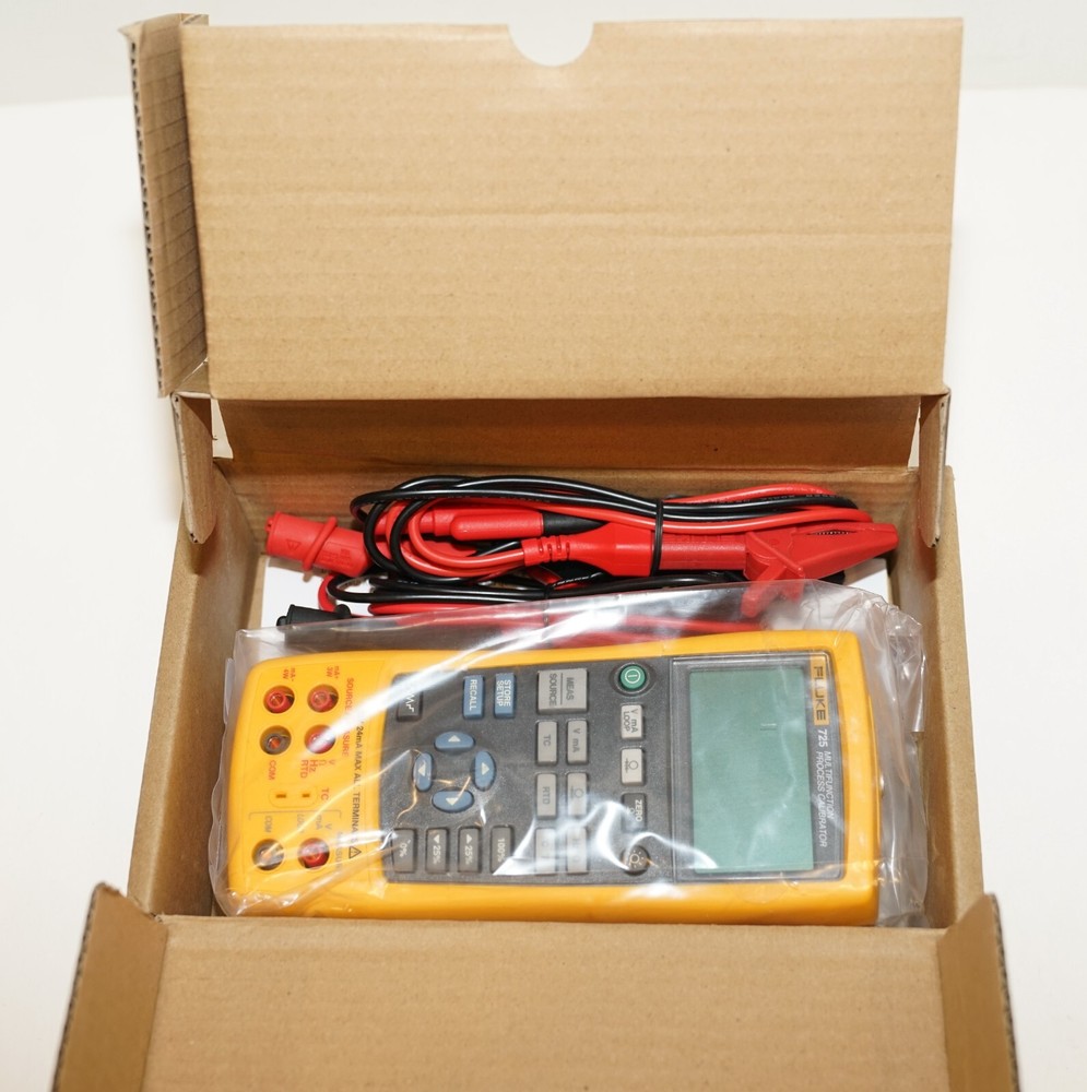 FLUKE 725 MULTIFUNCTION PROCESS LOOP MA VOLT MV CALIBRATOR NEW 19