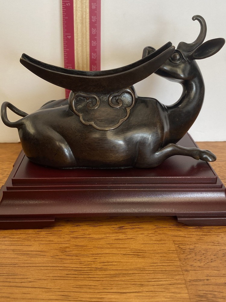 Chinese Ross mirror stand with mirror