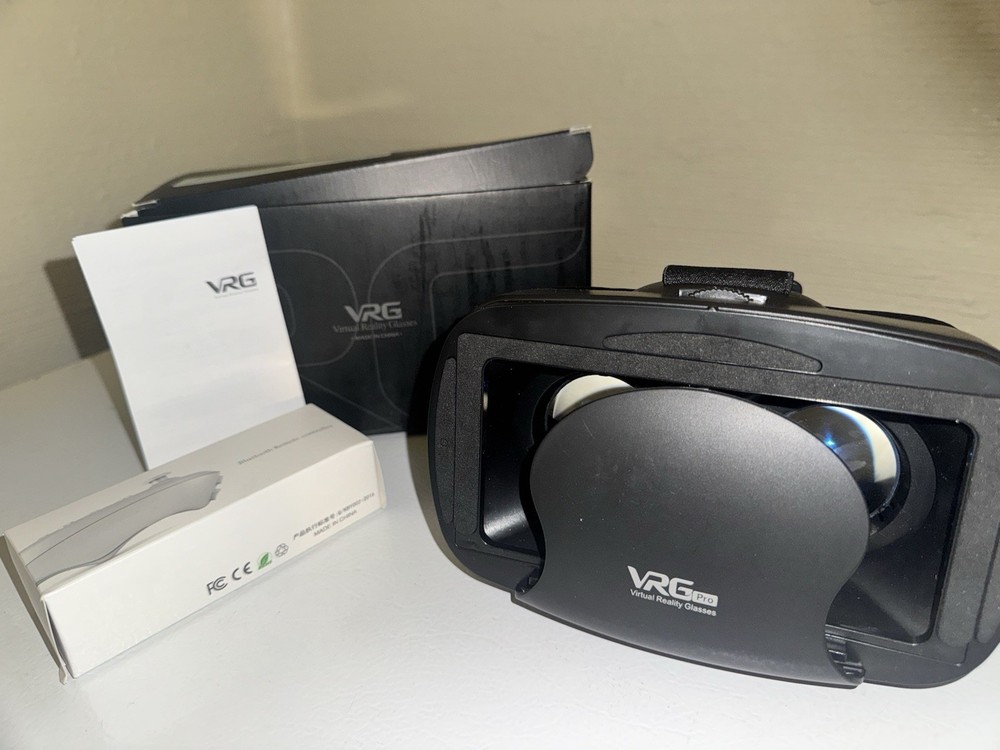 VRG Pro Virtual Reality Glasses Headset + Bluetooth Remote & Box – NEW Open Box