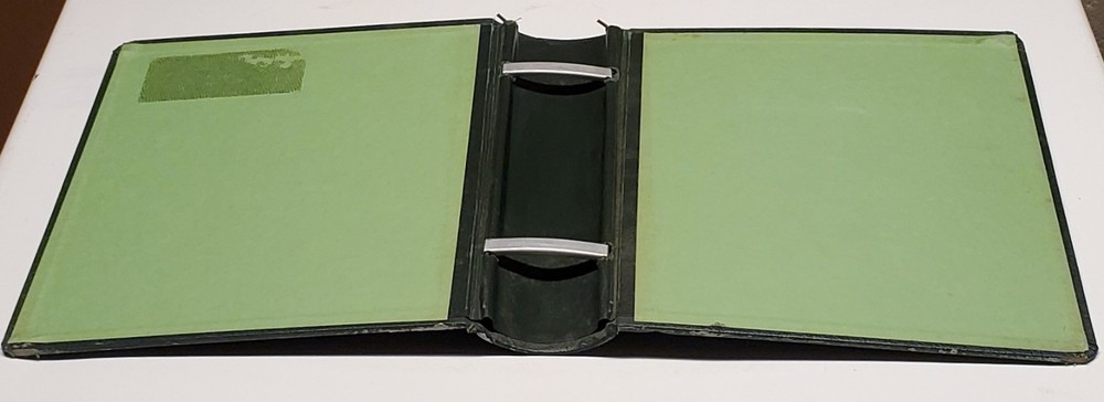 Binder Scott United Nations Specialty Stamp Binder Green 2 3/4"