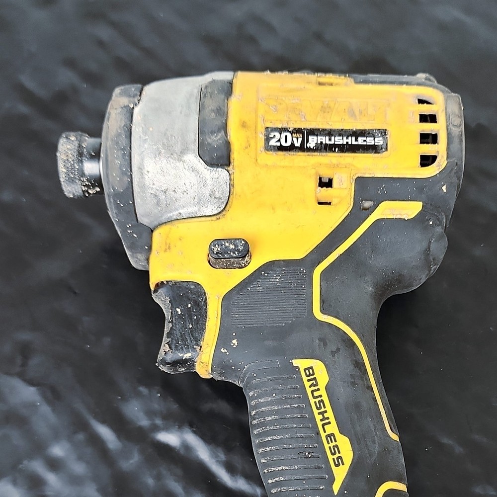 DEWALT 20V MAX DCF809 Atomic 1/4" Brushless Impact Driver Cordless Tool Only🔧