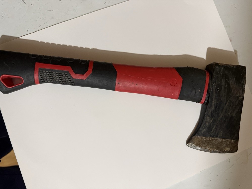 HATCHET NEW HYPER TOUGH 1.25 LB AXE.