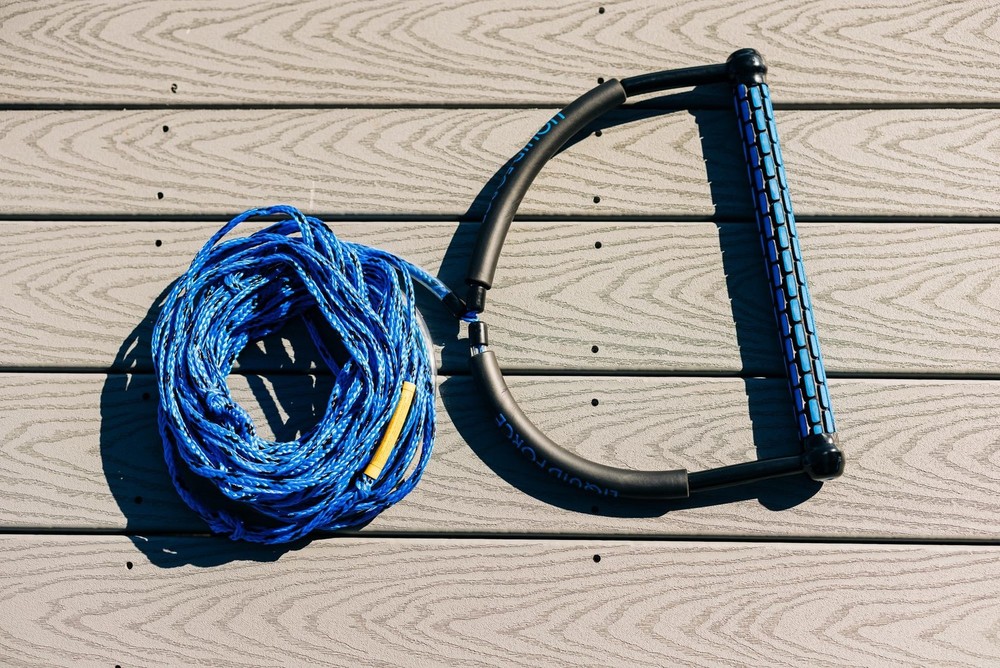 Liquid Force 2025 TR9 Wakeboard Rope and Handle Combo Blue