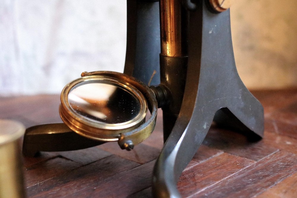 Antique 19th.C Brass Laboratory Microscope