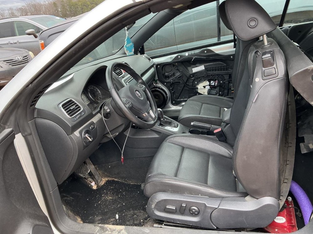 Fuse Box Engine Compartment Fits 12-16 EOS 4962054