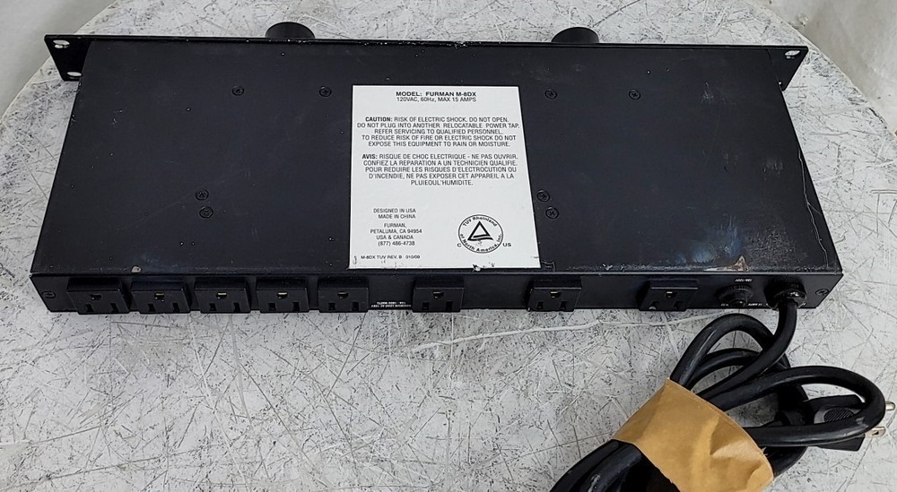 FURMAN M-8DX 8-Outlet Power Conditioner Surge Protector SEE NOTES