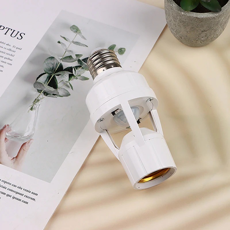 Infrared PIR Motion Sensor E27 LED Light Lamp Bulb Holder Socket Switch 110/220V