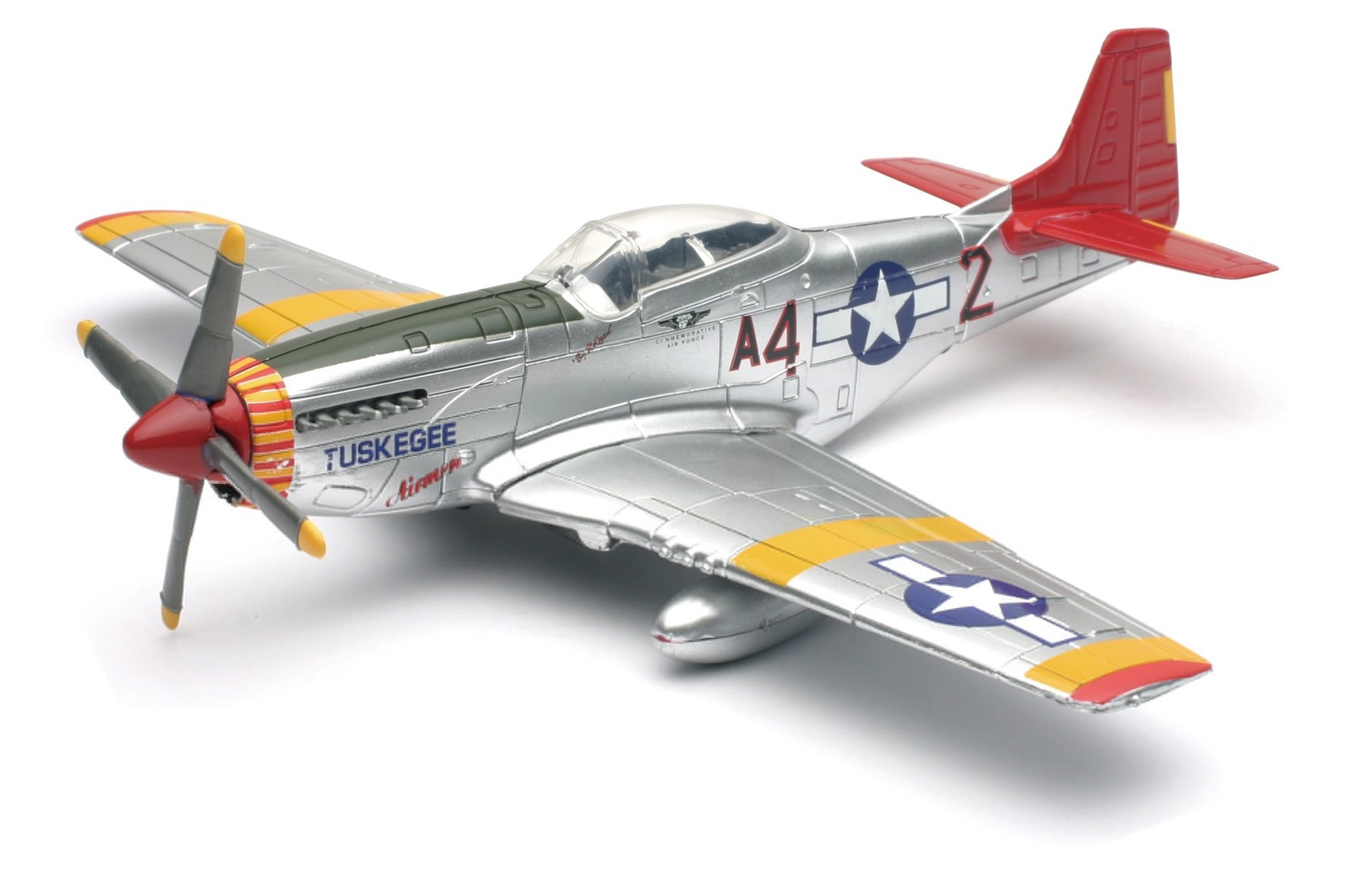 New Ray World War II Replica Fighter Air Planes ClassicAircraft P-51D Red Tails