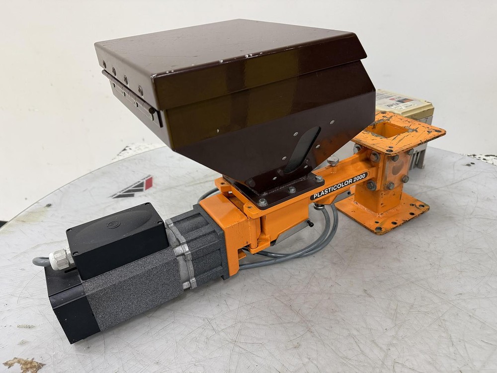 Plasticolor 2000 Additive Feeder Used #145803