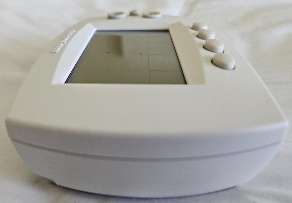 Honeywell Home Non-Programmable Thermostat – As Is, Untested, Clean Condition