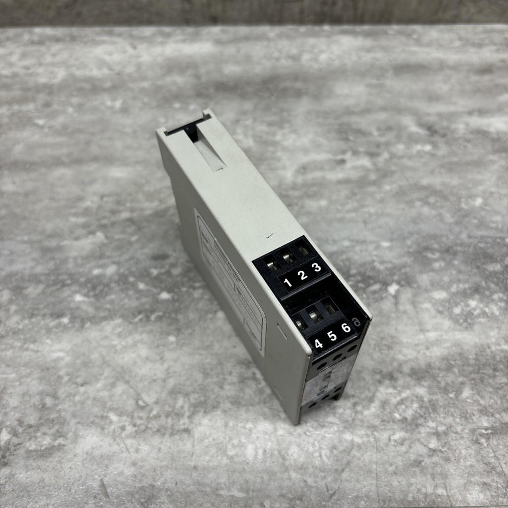 API Absolute Process Instruments DPI-2 Loop Powered Isolator, Untested