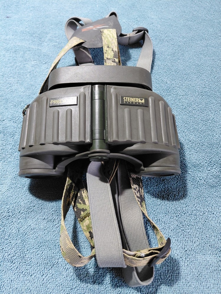 Steiner Predator Binoculars 8x30 (Very Clean!)