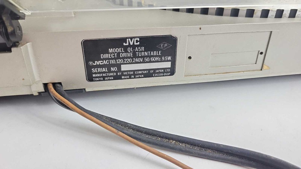 JVC Turntable QL-A5 Quartz Lock Direct Drive Auto-Return System
