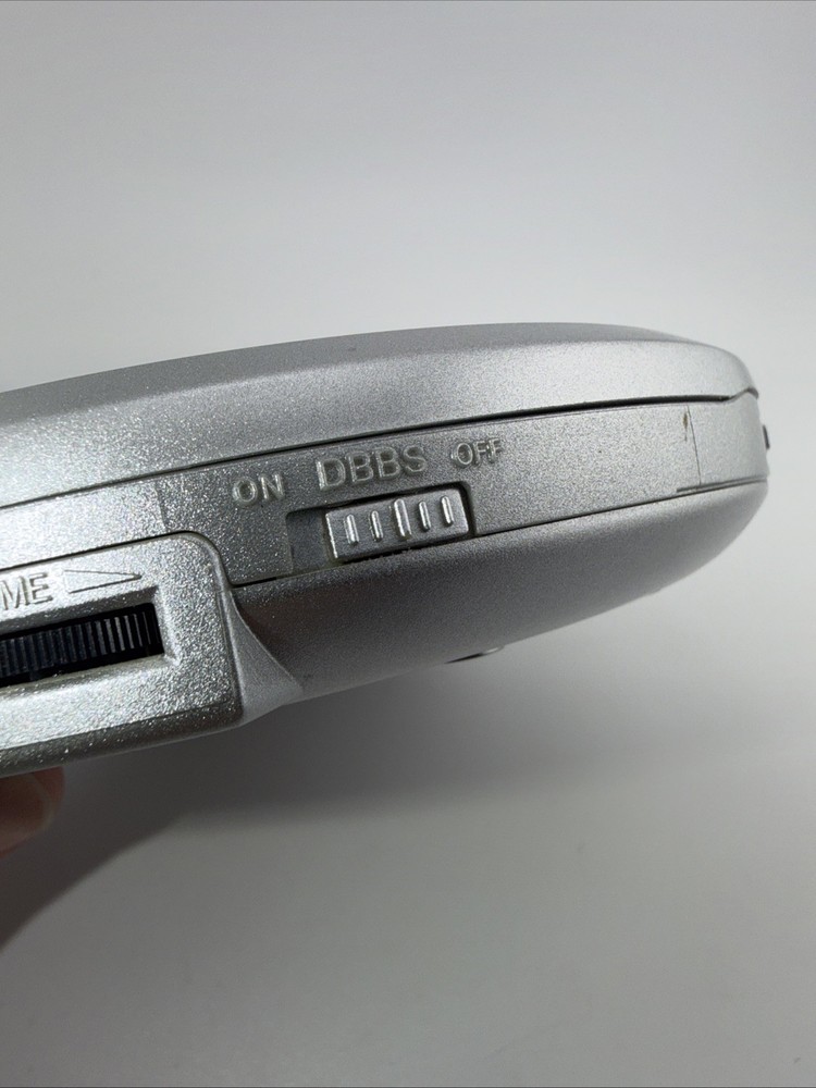 Memorex MPD8400 portable CD/MP3 player
