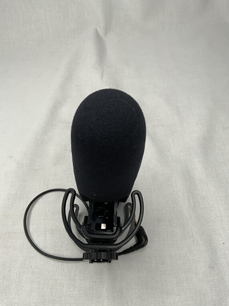 RODE VideoMic Pro Camera-Mount Microphone | No Battery