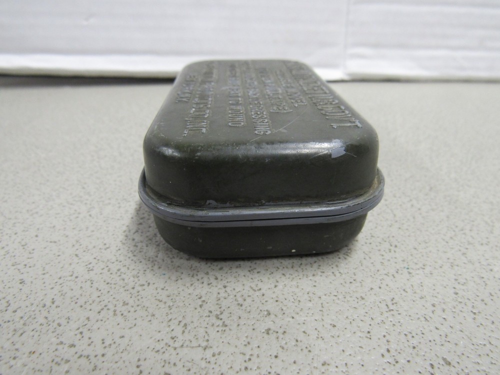 WW2 US Tenite Plastic First Aid Packet Carlisle Model CONTAINER ONLY Experimenta