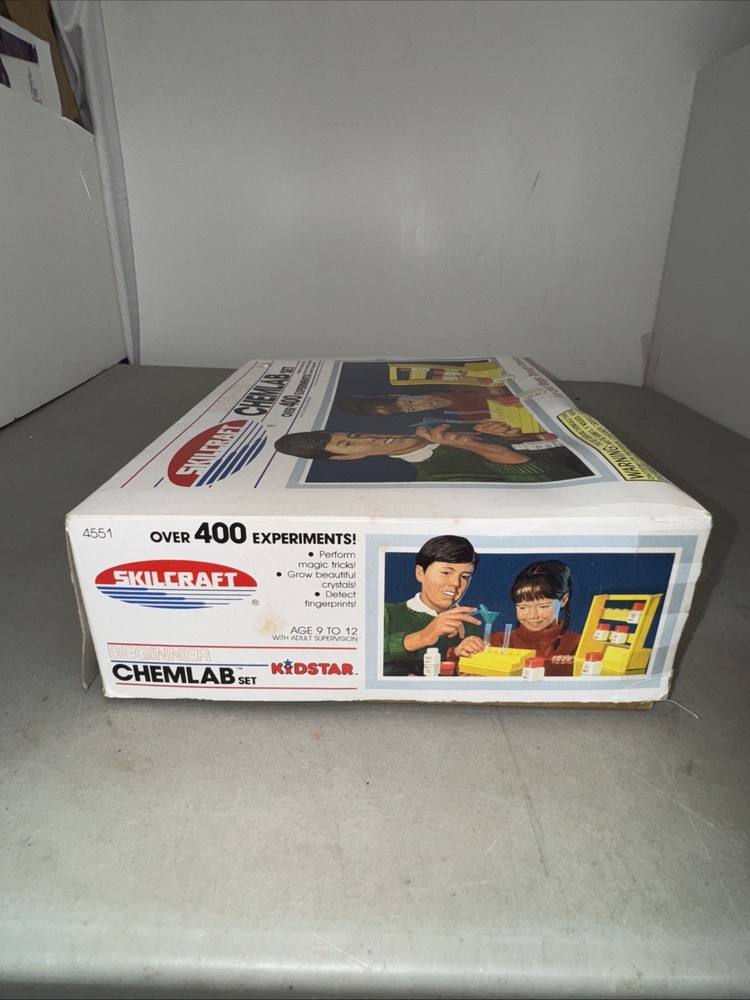 Skilcraft Chemlab Set Over 400 Experiments 1987