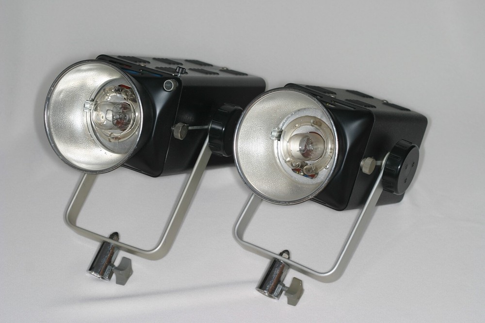 PROLITE STUDIO STROBES 250 & 500 WATTS