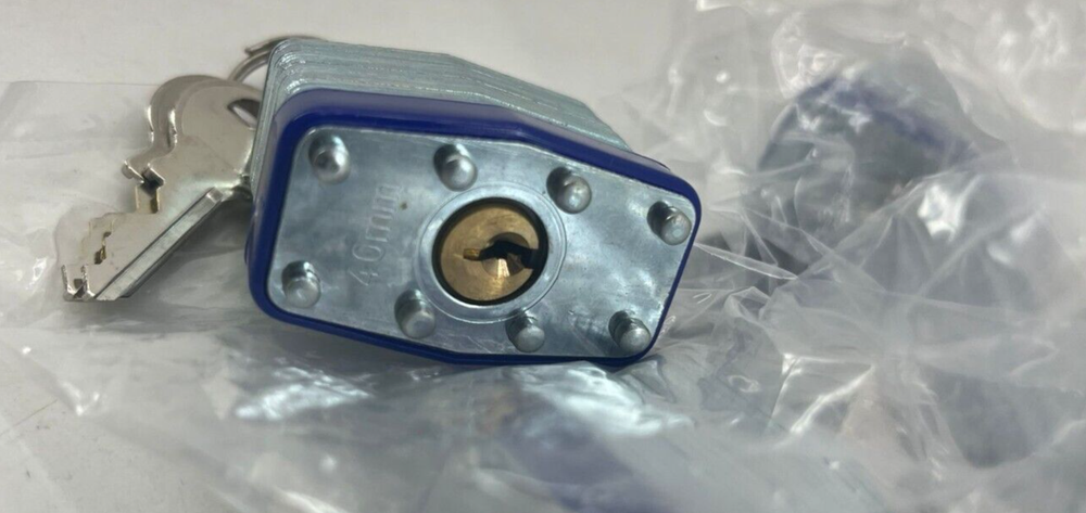 5- Pack 40mm Laminated Pad Locks Keyed the Same Alike- Marked Blue