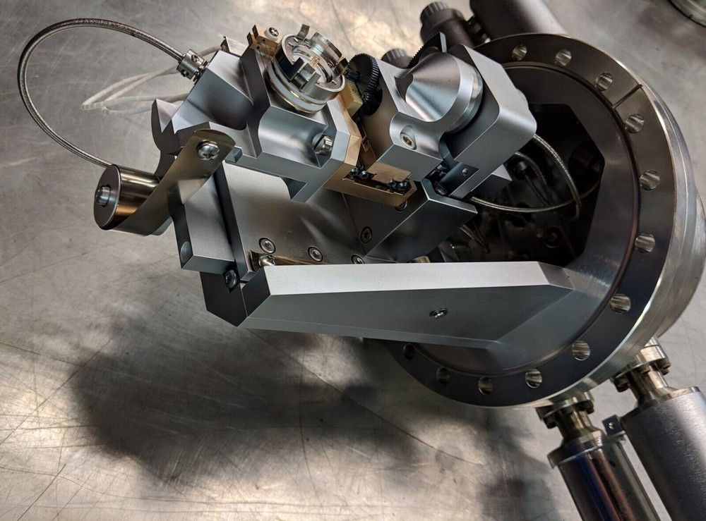 perkin elmer PHI 5 axis sample stage on 8" conflat uhv vacuum flange lesker mdc
