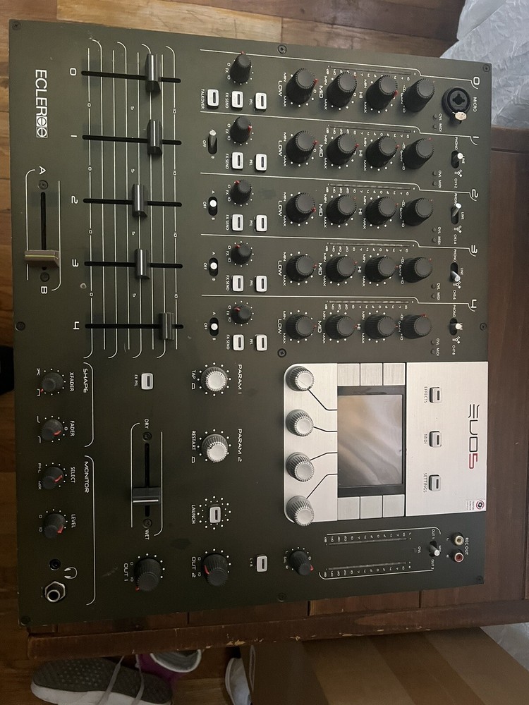 Ecler EVO5 digital mixer