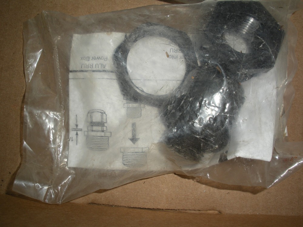 3) Commscope FA-PCS10 power cable connector w/ 1" x 1/2" bushing