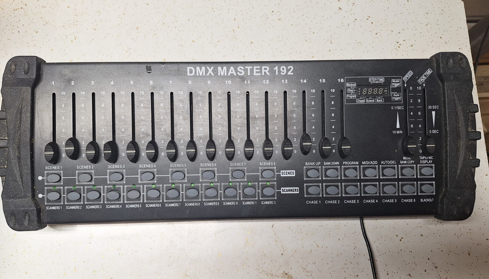 DMX Master 192 Channel Operator Console Controller For Stage DJ Party Lighting