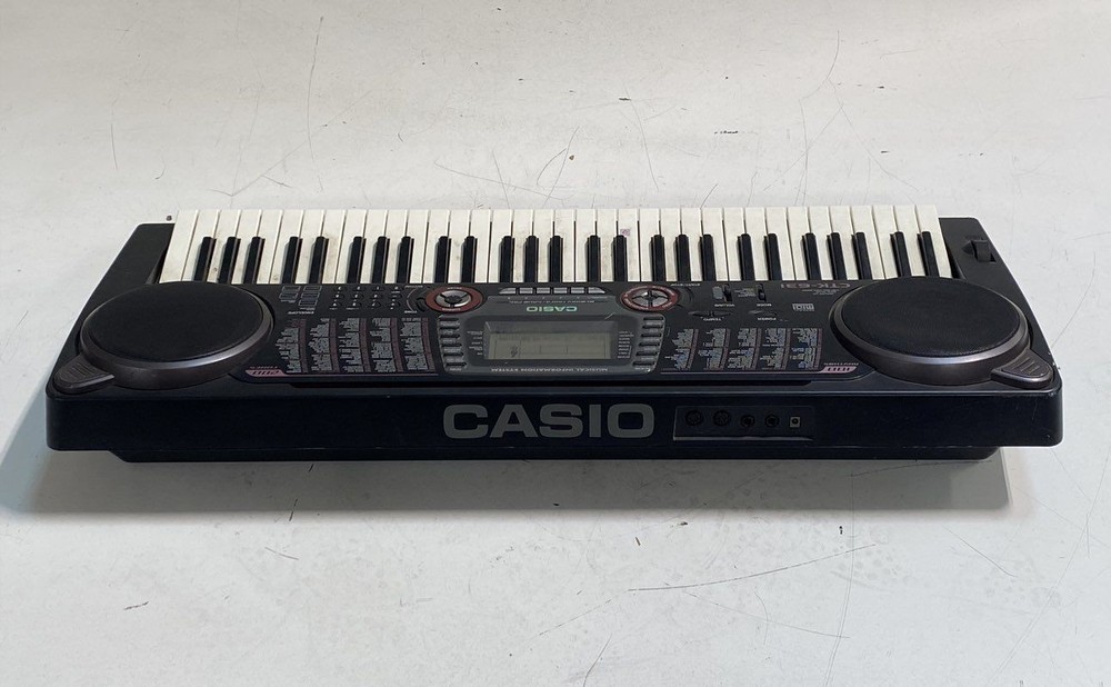 Casio 61 keys Electronic Keyboard