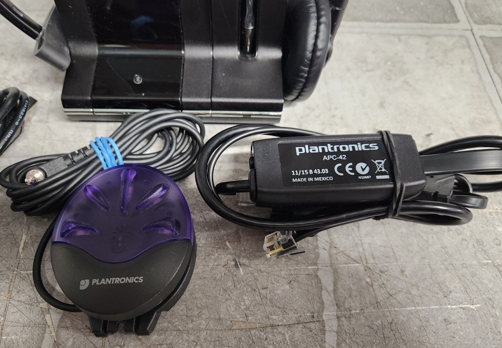 Plantronics WO2 Wireless Headset System READ